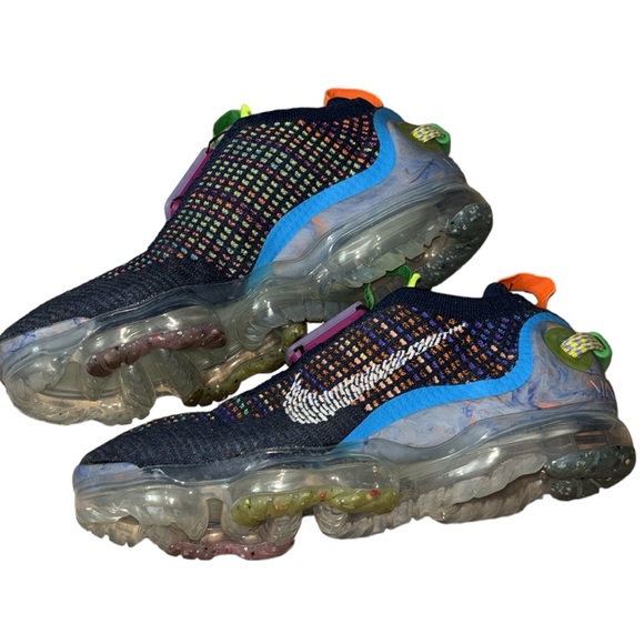 NIKE VaporMax Mid-Top Women’s Running Shoe, Size 8 - Picture 3 of 15